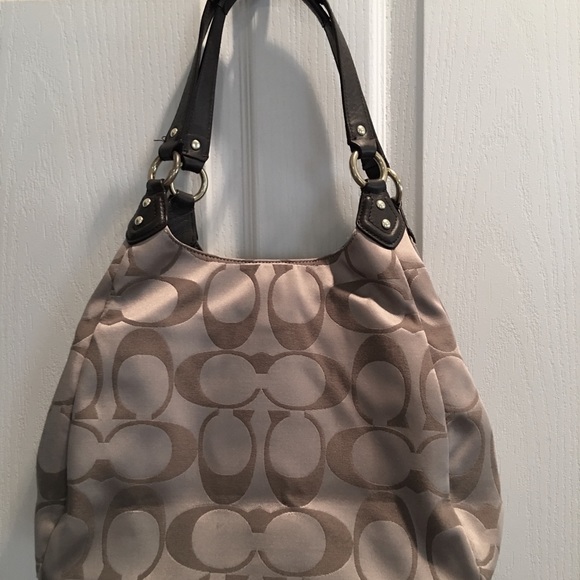 SIGNATURE COACH CAMPBELL HOBO TOTE SHOULDER BAG - Picture 2 of 8